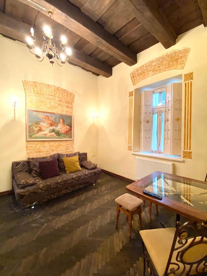Квартира В Центрі На Вулиці Валова 21 Lemberg Exterior foto