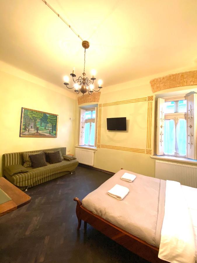 Квартира В Центрі На Вулиці Валова 21 Lemberg Exterior foto
