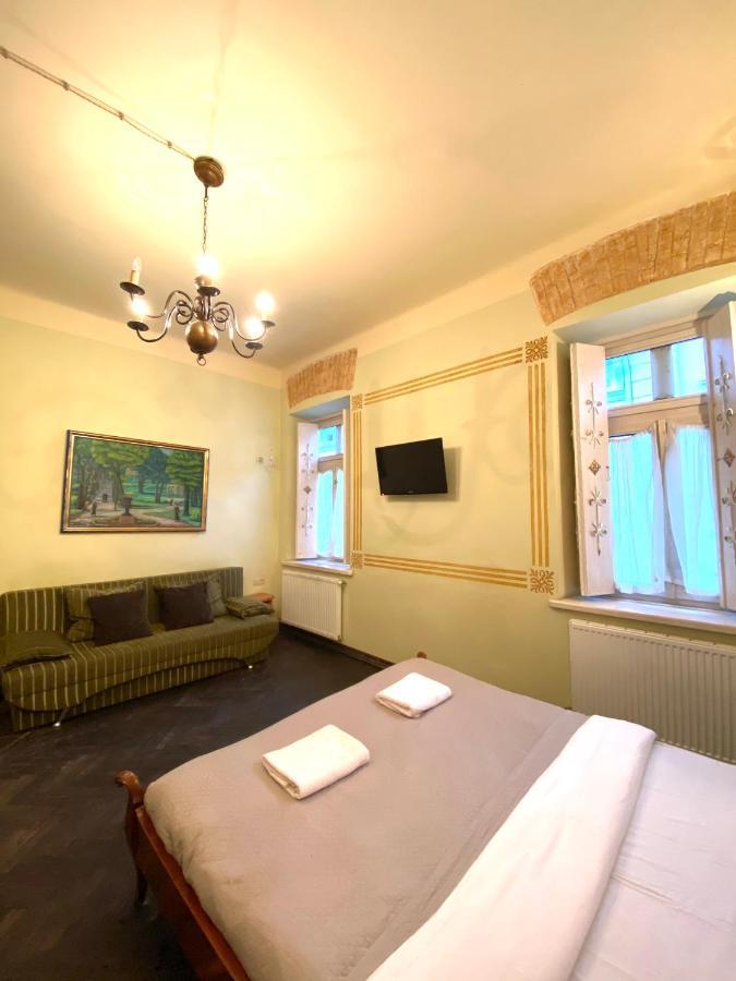 Квартира В Центрі На Вулиці Валова 21 Lemberg Exterior foto