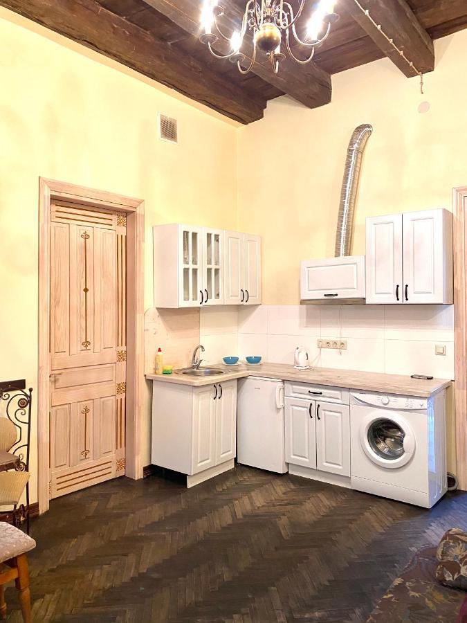 Квартира В Центрі На Вулиці Валова 21 Lemberg Exterior foto